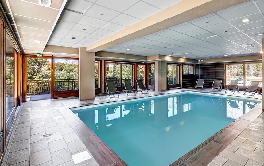 Résidence Grand Massif à Morillon - piscine