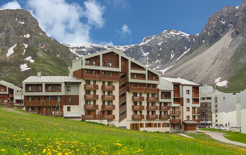 Résidence Le Borsat IV à Tignes - extérieur été