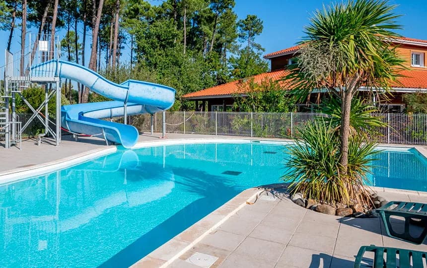 Le Domaine des Grands Lacs à Biscarrosse - Piscine