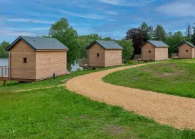 le-domaine-des-monedieres-meyrignac-l'eglise-chalet-perche